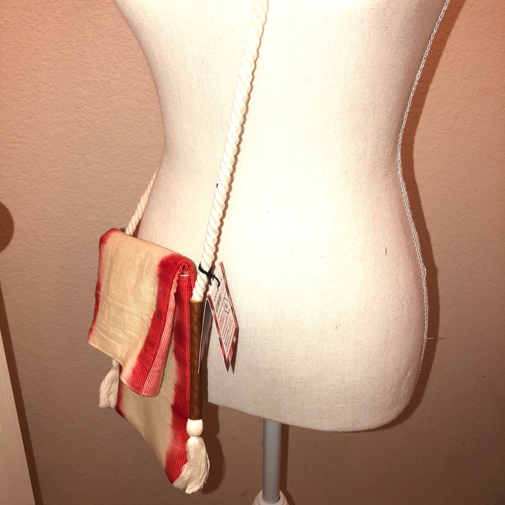 NWT Mercado Global Crossbody - Picture 7 of 7